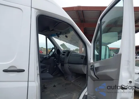 2015 Mercedes-Benz Sprinter 2500 High Roof z USA, uszkodzony, nr VIN WD3PE8DB7FP128420